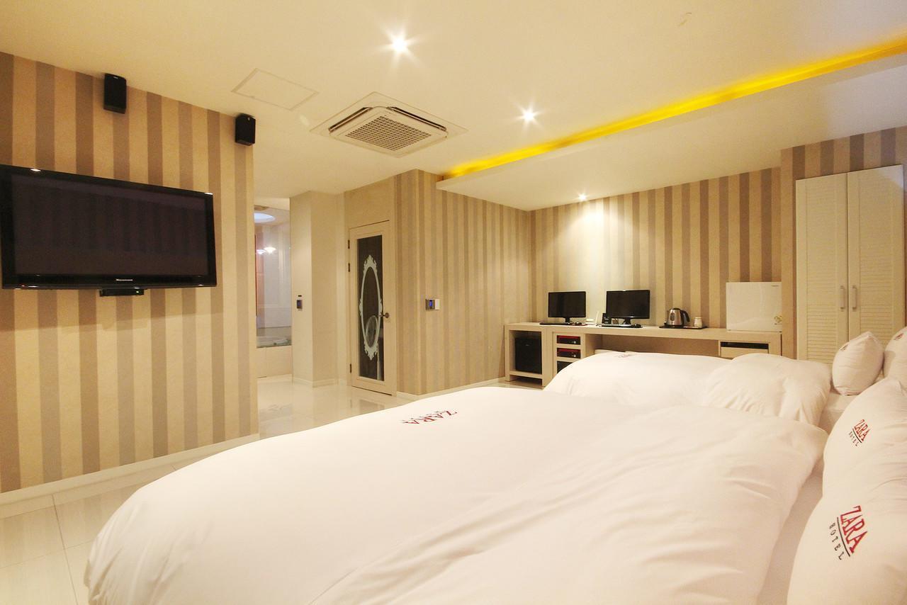 Hotel Zara ČČchangwon Exteriér fotografie