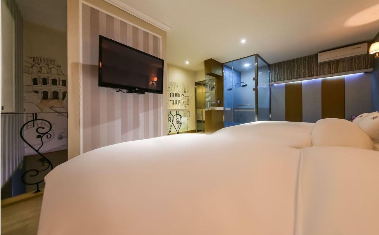 Hotel Zara ČČchangwon Exteriér fotografie