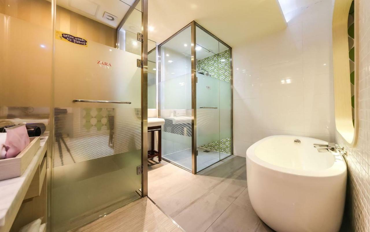 Hotel Zara ČČchangwon Exteriér fotografie