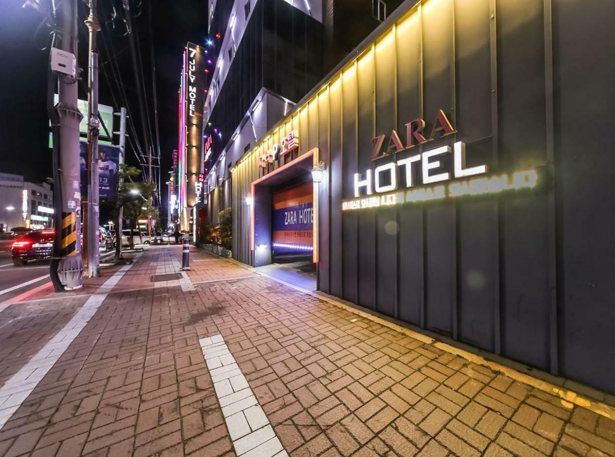 Hotel Zara ČČchangwon Exteriér fotografie